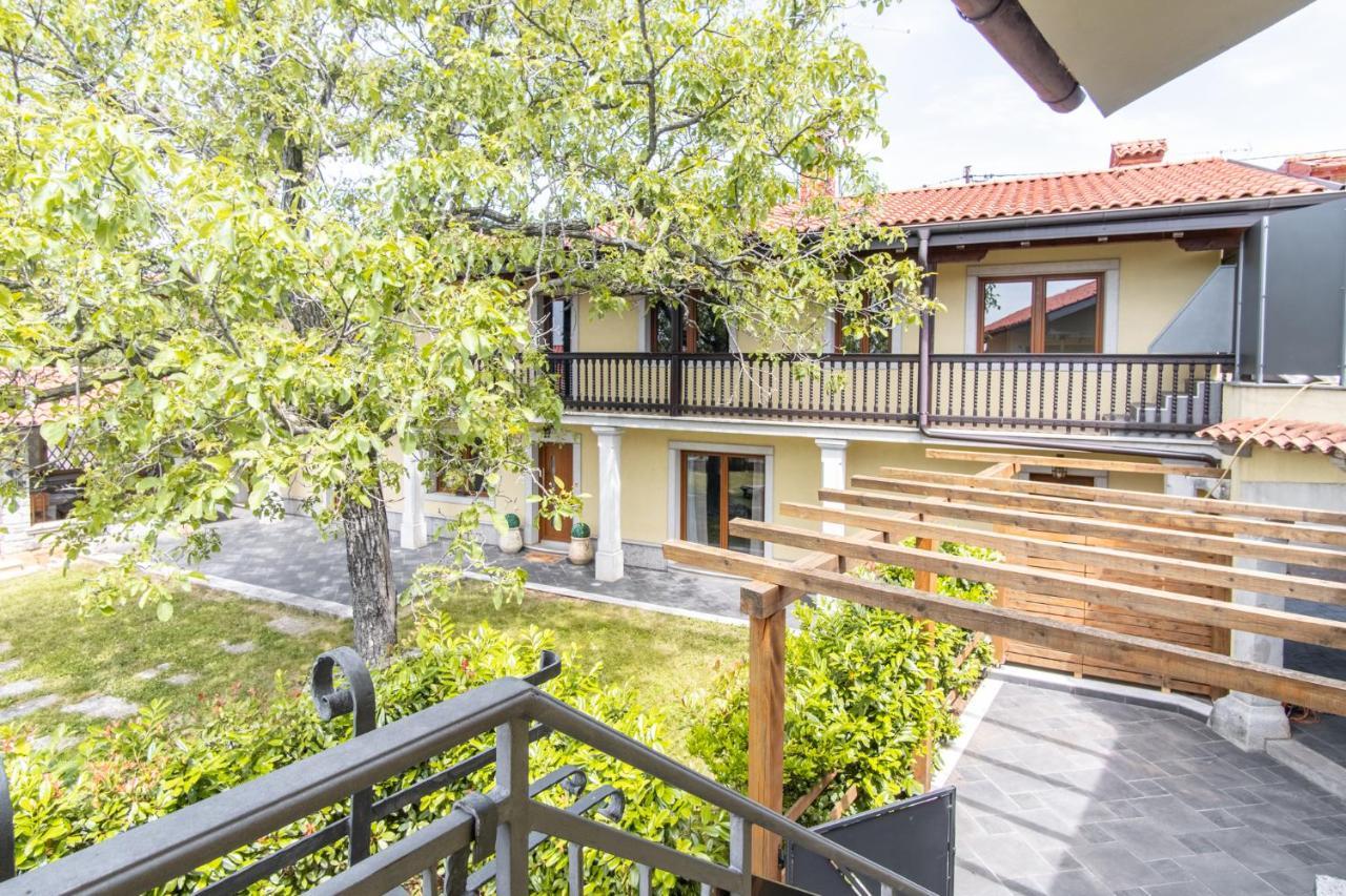 Villa Hermes Art Dutovlje Bagian luar foto