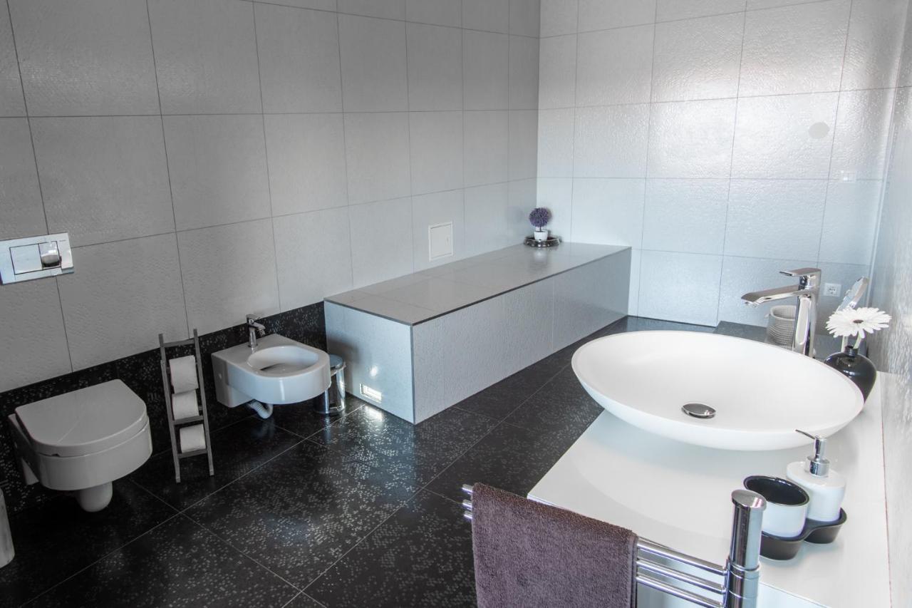 Villa Hermes Art Dutovlje Bagian luar foto