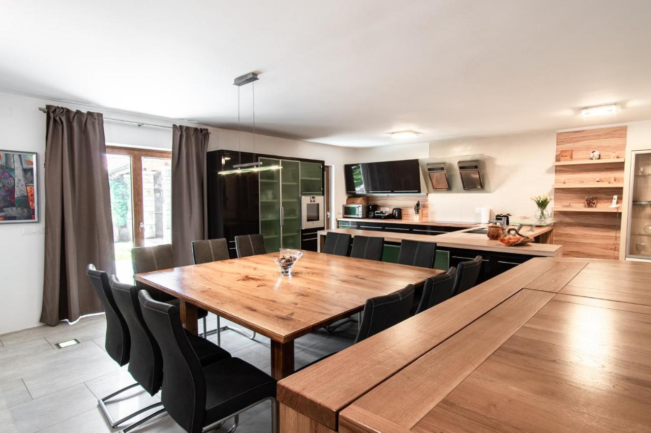 Villa Hermes Art Dutovlje Bagian luar foto